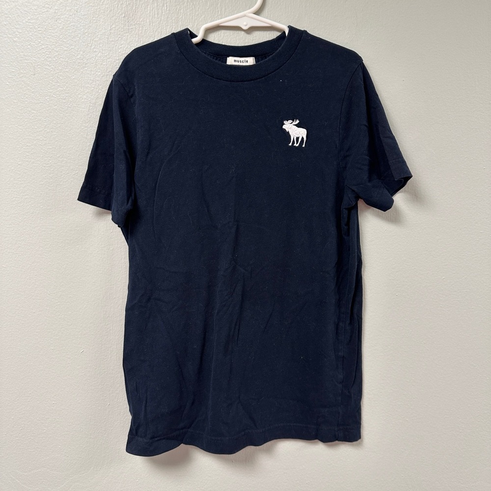 Abercrombie Kids Muscle Fit Navy Blue Short Sleeve Moose Logo Tee Shirt Size M